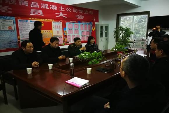 銅官區(qū)區(qū)委常委、人武部到商品混凝土公司開展專項(xiàng)督導(dǎo)工作